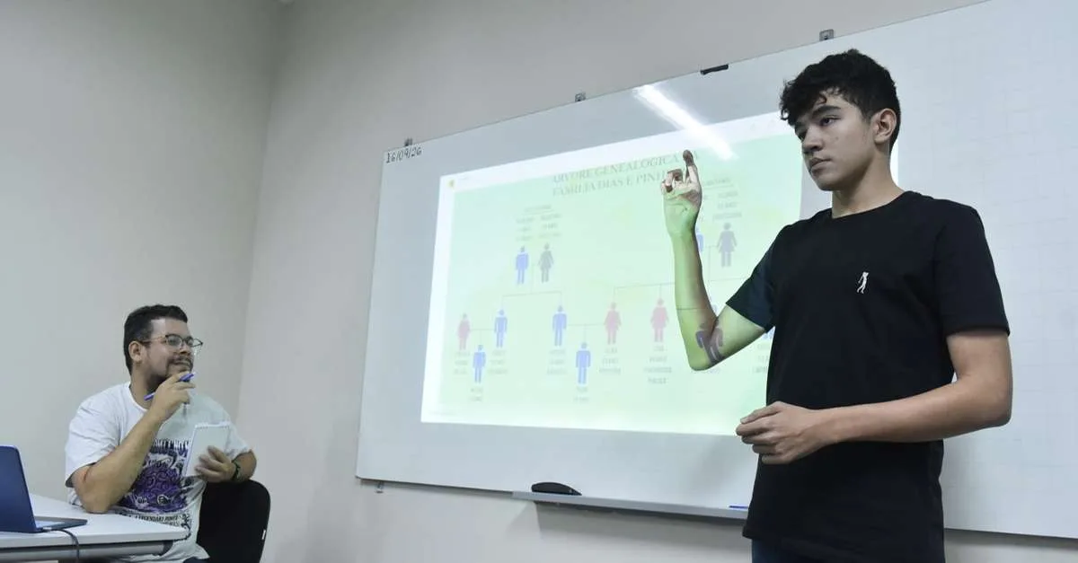 Centro em Belém oferece cursos gratuitos de Libras e capacita 700 pessoas por ano
