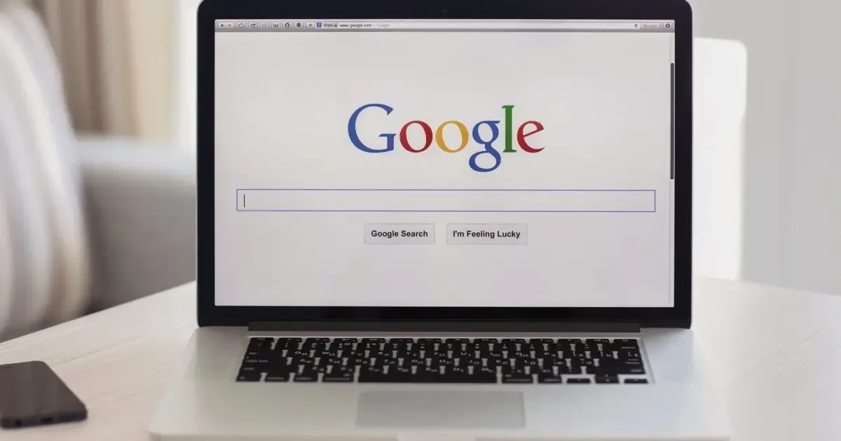 Internet lidera investimento publicitário no primeiro semestre de 2026