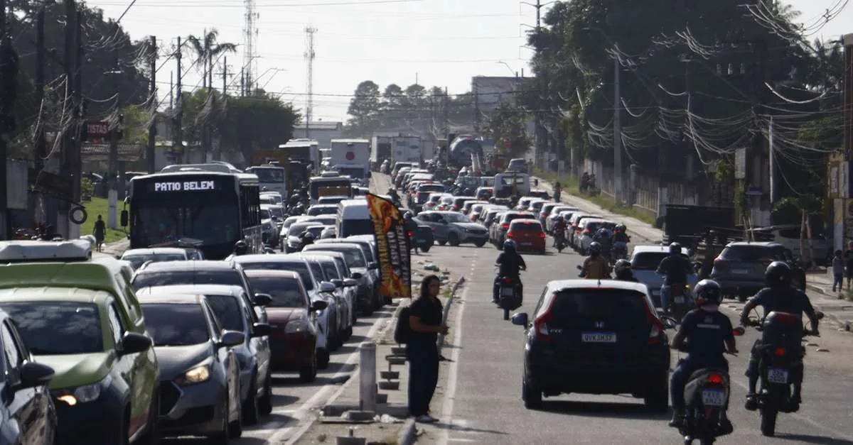 Cruzamento concentra pressão no trânsito das rotas alternativas de Belém
