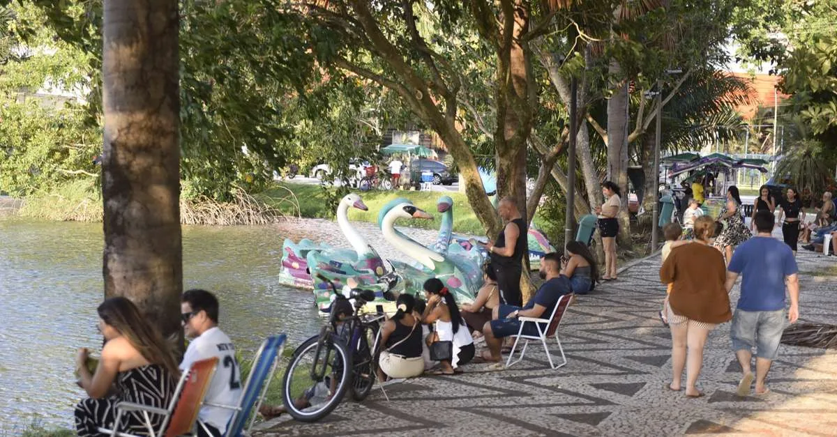 Famílias aproveitam feriado em parques e áreas de lazer de Belém
