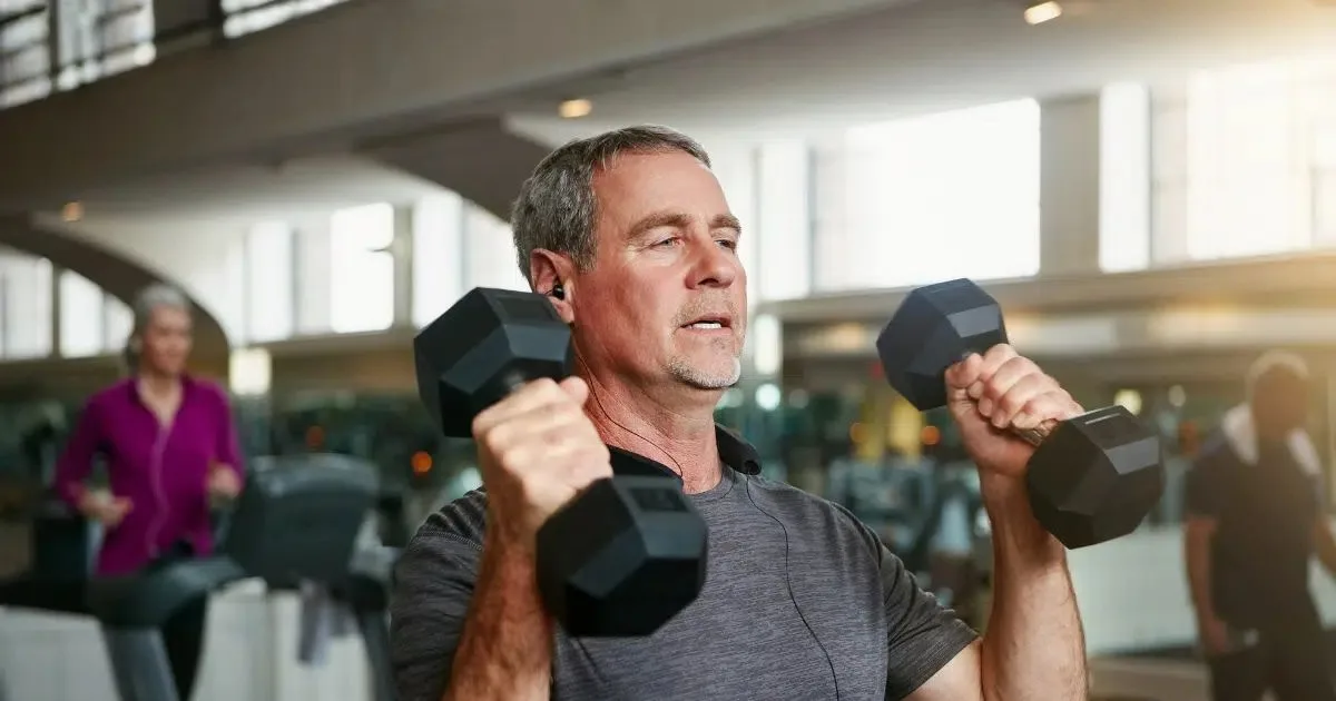 Saúde masculina: o que observar no corpo e na rotina após os 50