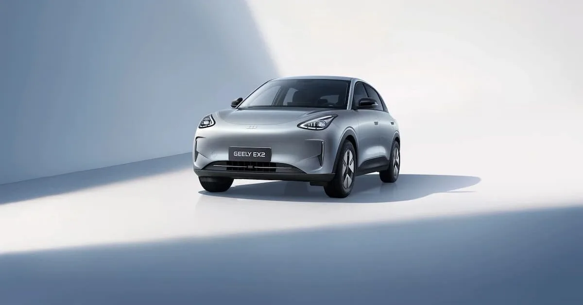 Parceria entre Renault e Geely prevê novos modelos eletrificados no Paraná