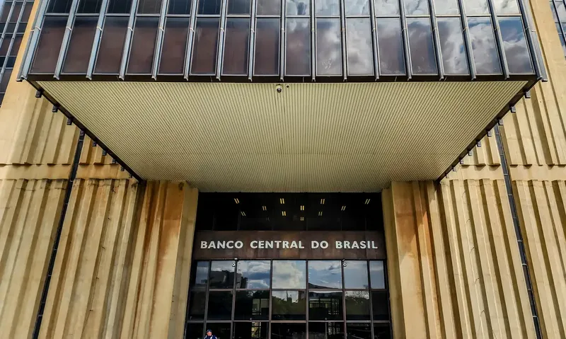 Banco Central reduz previsão de crescimento do Brasil para 1,8% em 2026