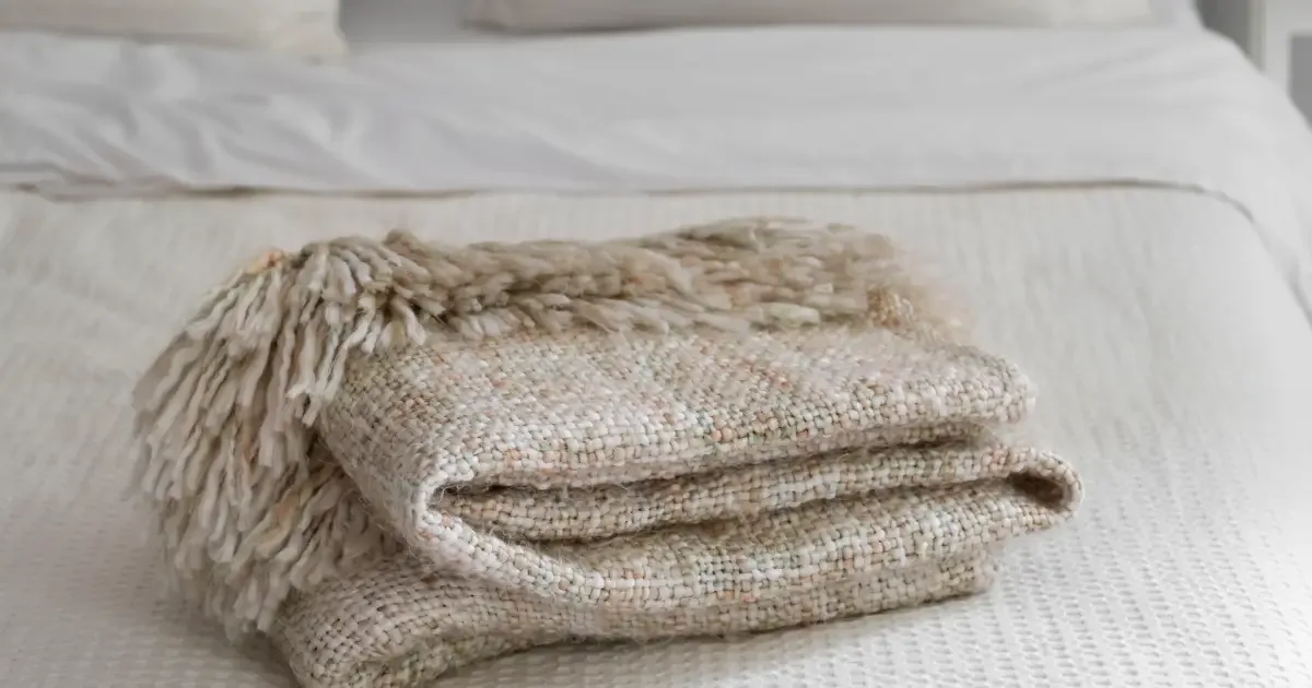 Organização da roupa de cama ajuda a conservar cobertores e edredons