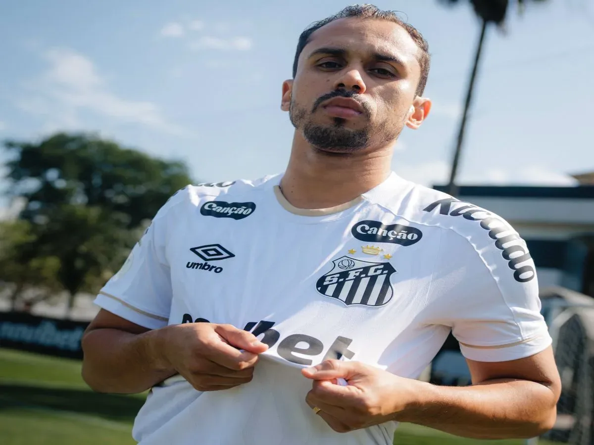 Santos acerta com Lima por empréstimo e define prioridades no mercado