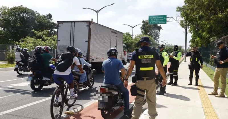 Fiscalização em Belém registra oitenta e seis autuações de motociclistas em dois dias
