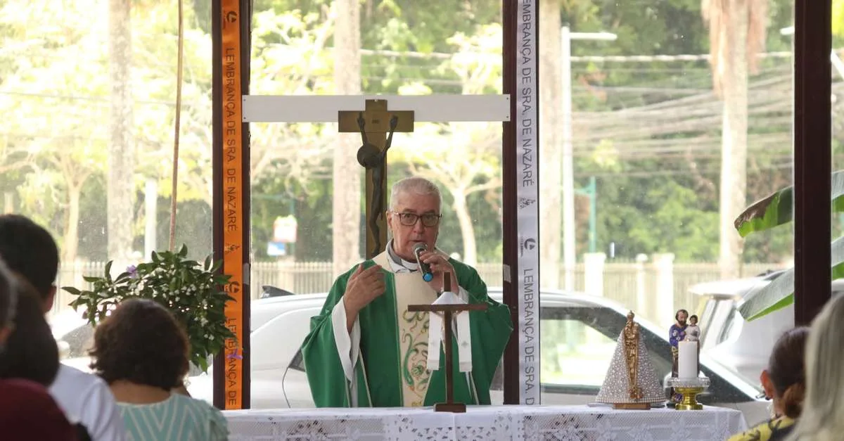 Padre defende amor ao próximo durante missa em Belém