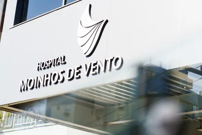Cooperação entre Brasil e Uruguai leva paciente a cirurgia robótica em Porto Alegre