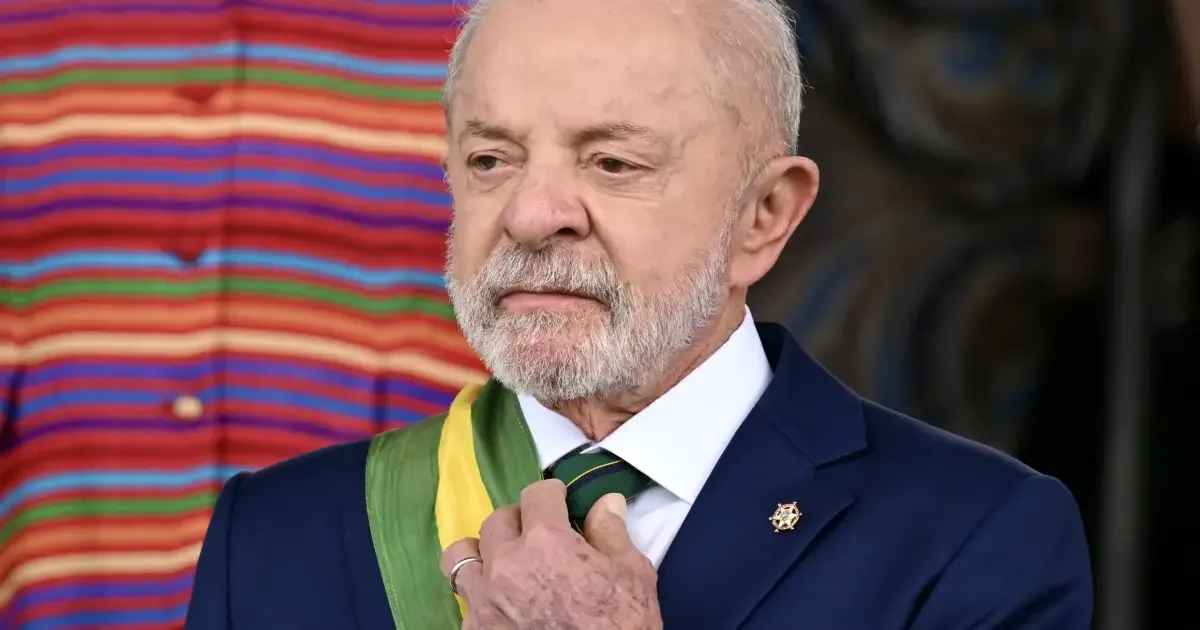 Bolsa Família: intenção de voto em Lula recua, e Flávio amplia presença
