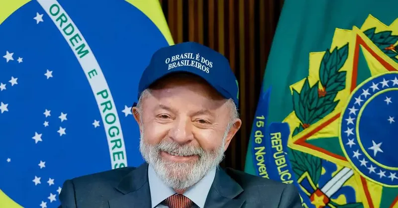 Lula critica tarifas dos EUA e defende negociação com novos parceiros