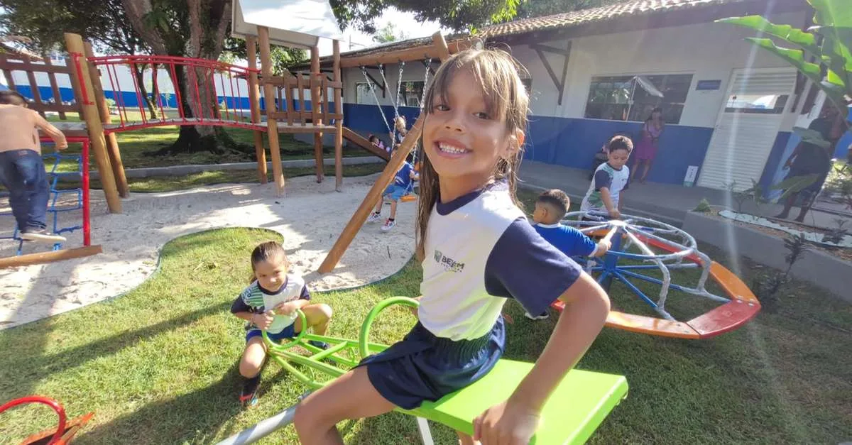 Escola municipal do Benguí retoma atividades após reforma estrutural