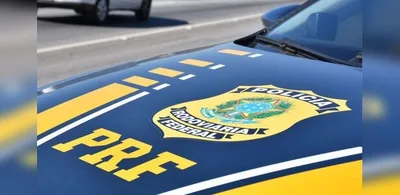 Motociclista morre em colisão com carreta e carro na BR-101, no Espírito Santo
