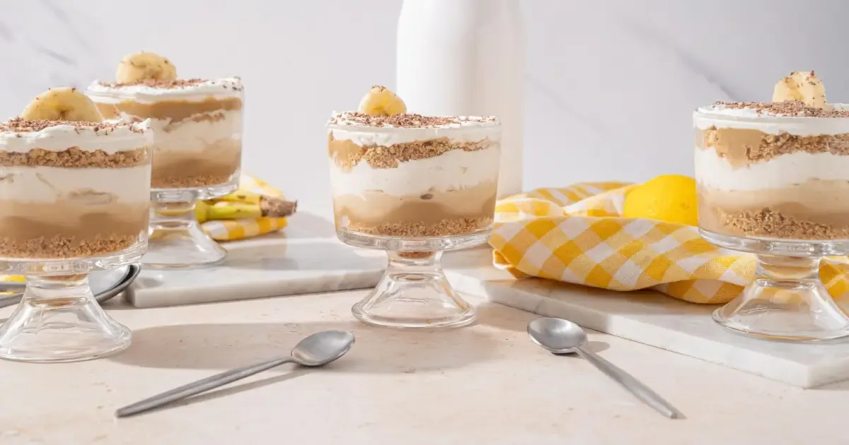 Banoffee individual na taça fica pronta sem forno