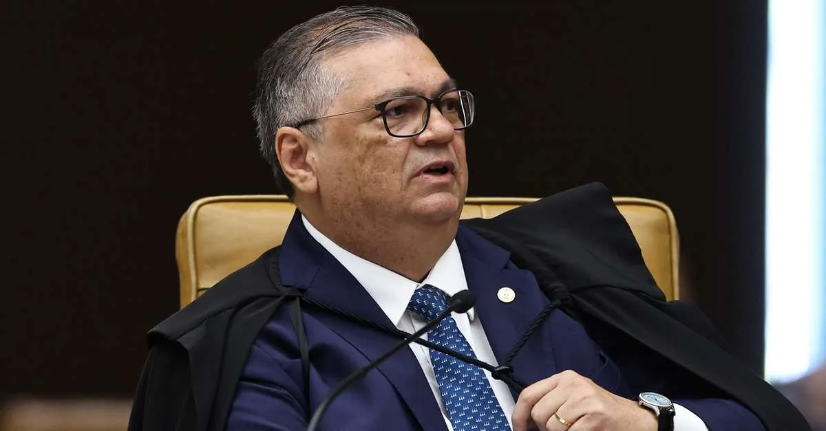 Dino determina investigação da PF sobre atuação da CVM no caso Master